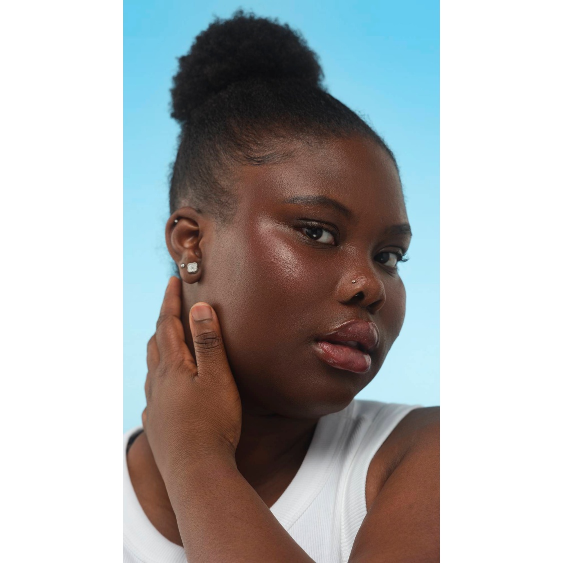 Medium Dark Neutral Beauty Balm - Image 9