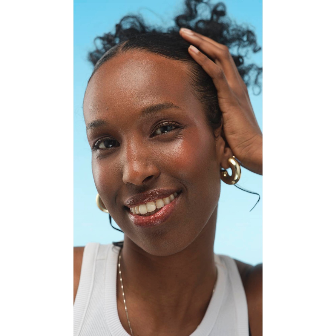 Medium Dark Neutral Beauty Balm - Image 21