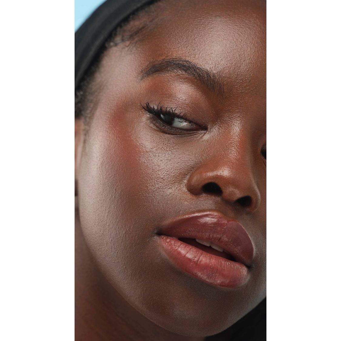 Medium Dark Neutral Beauty Balm - Image 16