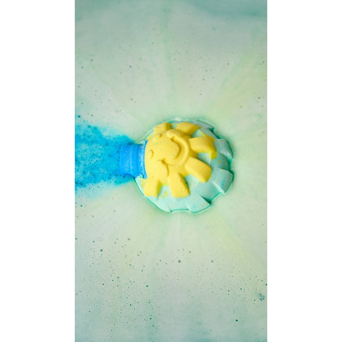 The Sun Has Got His Hat On - Image 3